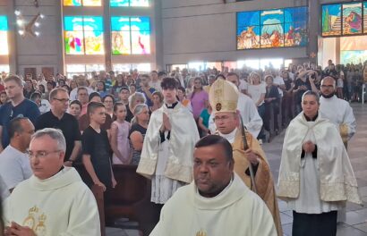 Ano Jubilar 2025 é aberto solenemente na diocese de Guarapuava.