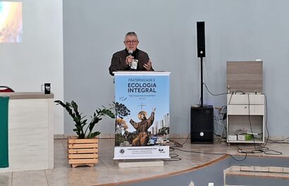 Professor pós-doutor Telmo Pedro Vieira. 