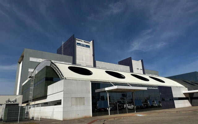 Enfermeiros anunciam paralisação em frente ao Hospital Regional de Guarapuava